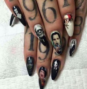 halloween nails horror Pennywise addams